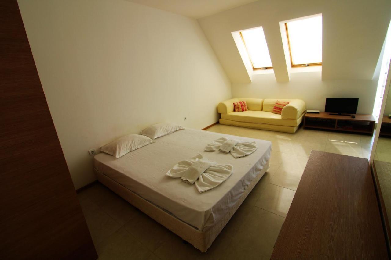 Menada Belle View Apartments Sveti Vlas Exterior foto