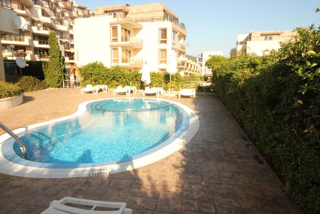 Menada Belle View Apartments Sveti Vlas Exterior foto